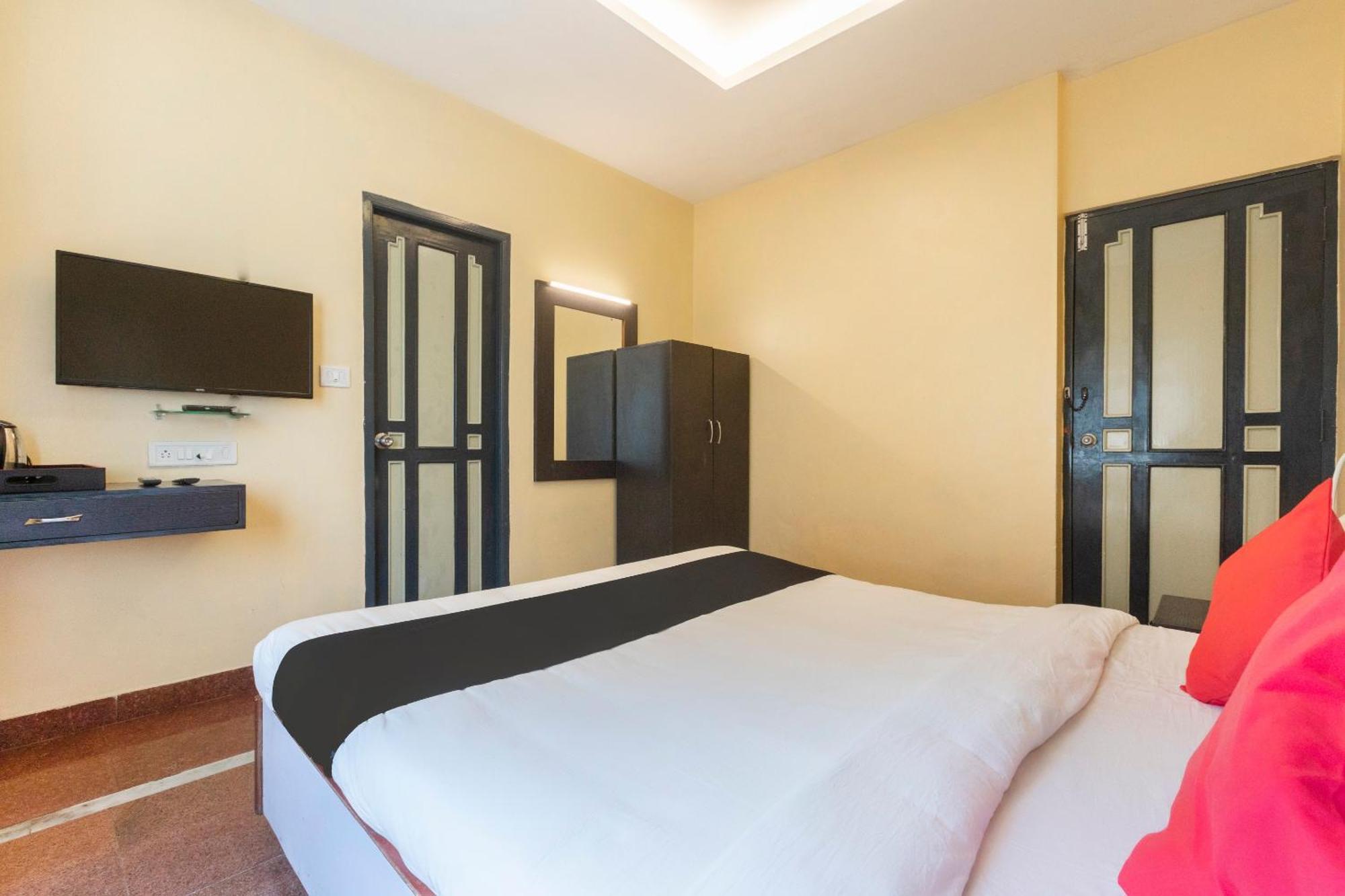 Collection O Santhome Residency Near Marina Beach Chennai Exteriör bild